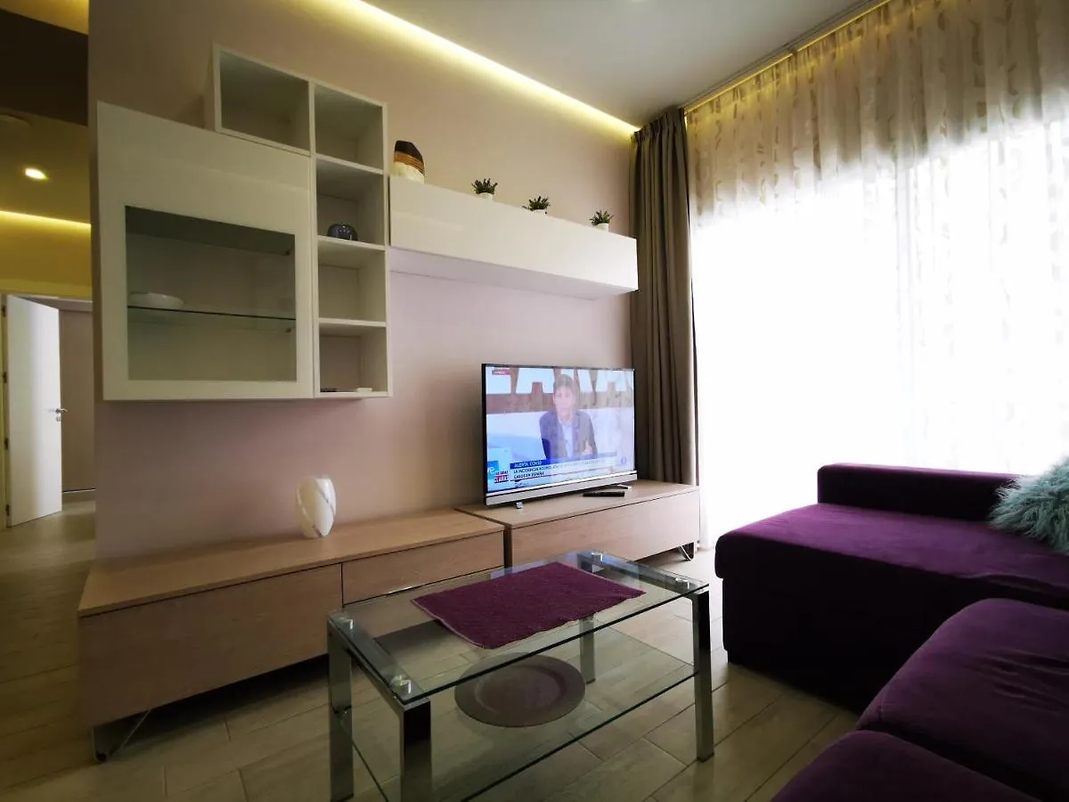 Cs Apartmentos, Large Terrace, Wifi! プラヤ・パライソ アパート