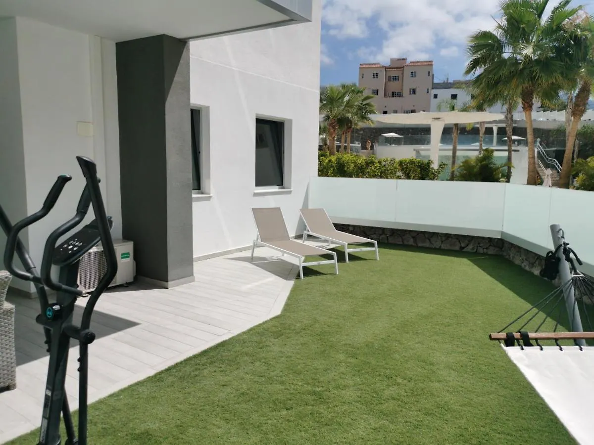 Cs Apartmentos, Large Terrace, Wifi! Playa Paraiso